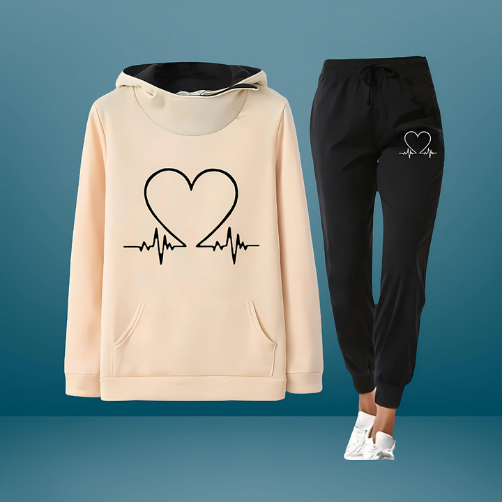 Lirix™ | Kuscheliges Jogging-Set im Herz-Design